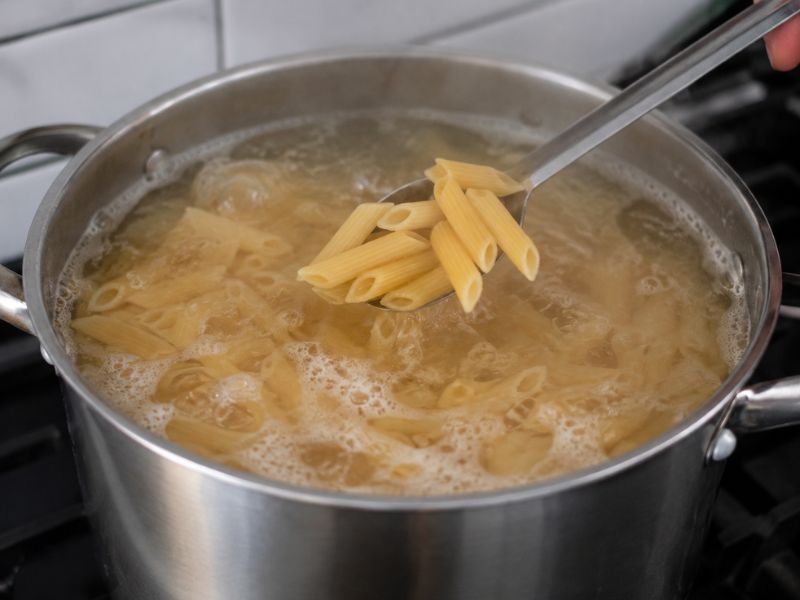 cooking pasta for white sauce pasta